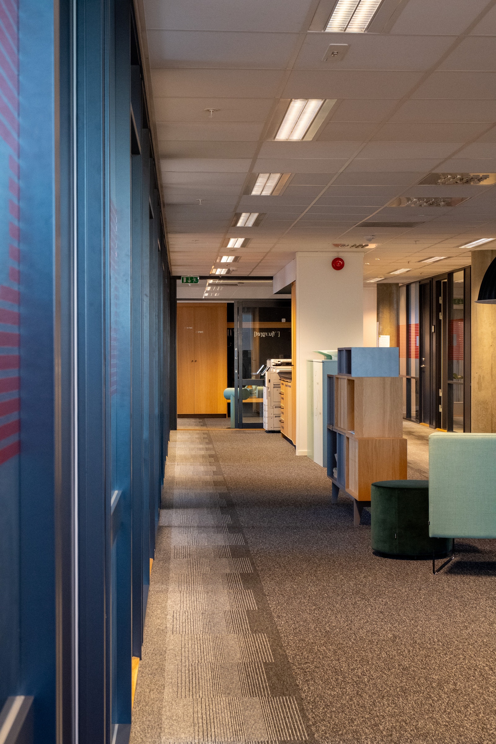 Et annet areal i bygget som viser en måte dette kan møbleres og dekoreres på - innbydende og lunt! Galleribilde