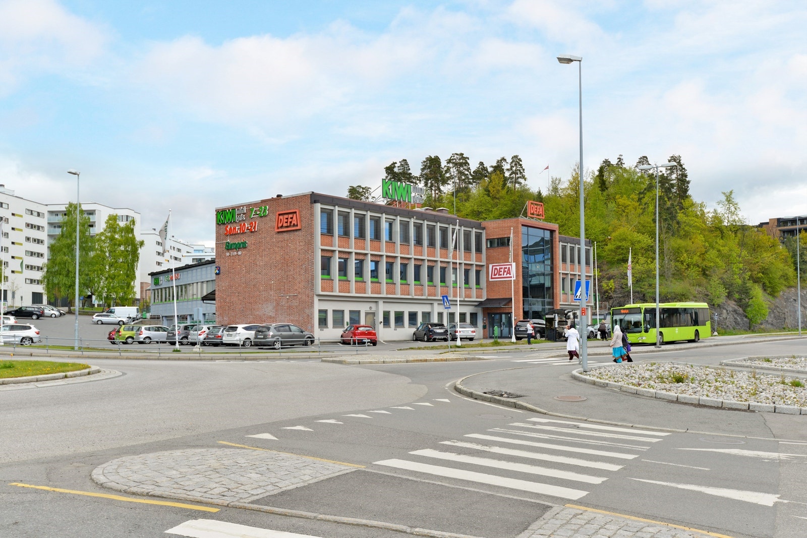 Kort vei til "alt" Sandvika har å by på Galleribilde