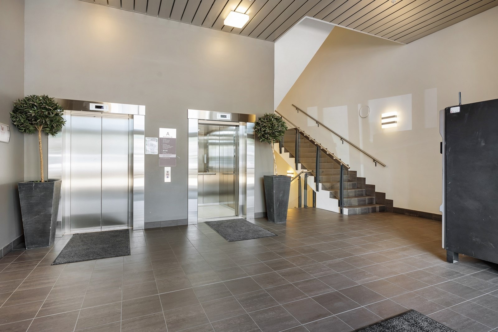 Inngang A fra Kanalveien. Galleribilde