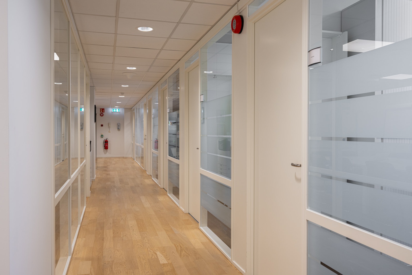 Bilder fra de ledige lokalene i eiendommens toppetasje - Plan 5. Galleribilde