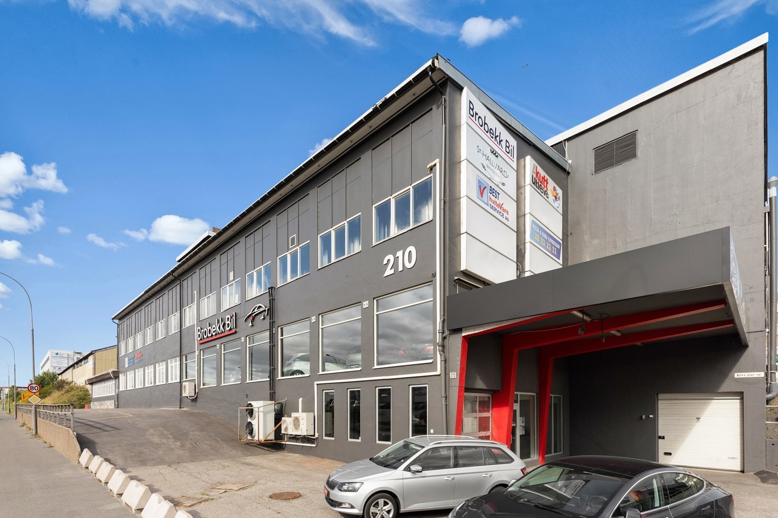 Østre Aker Vei 210 Galleribilde