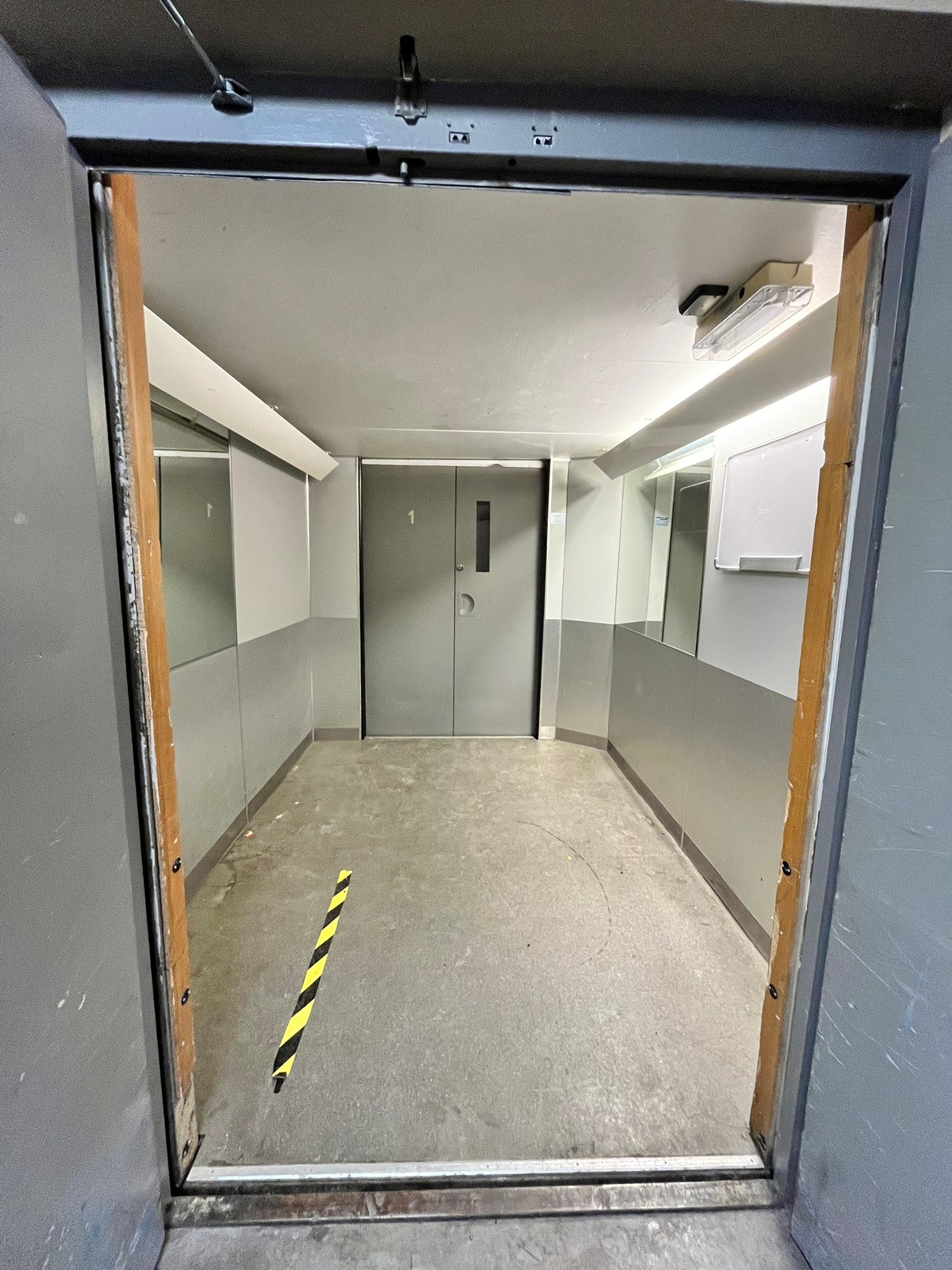 Stor vareheis med kapasitet opp til 1500 kg Galleribilde