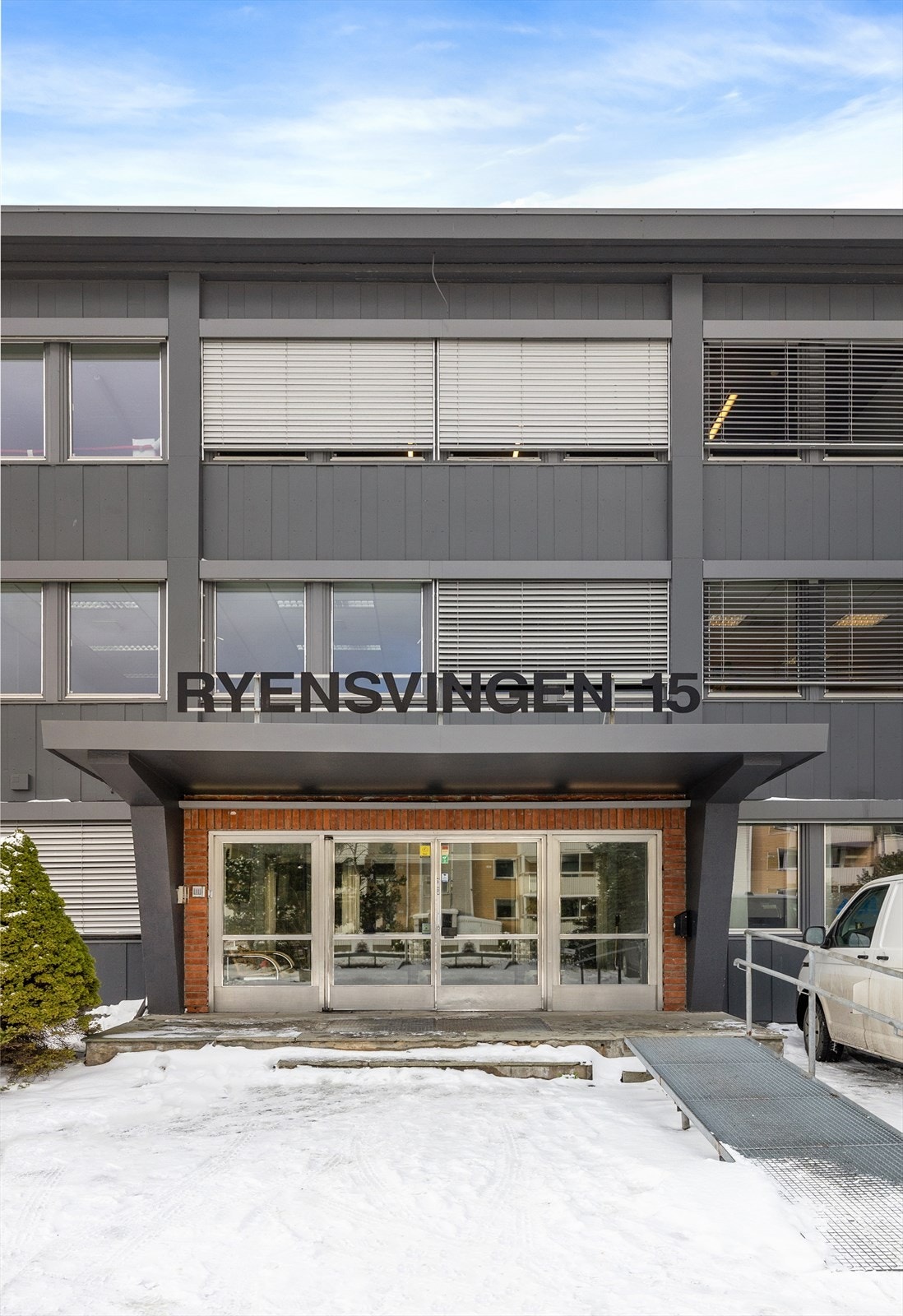 Inngangsparti Ryensvingen 15 Galleribilde