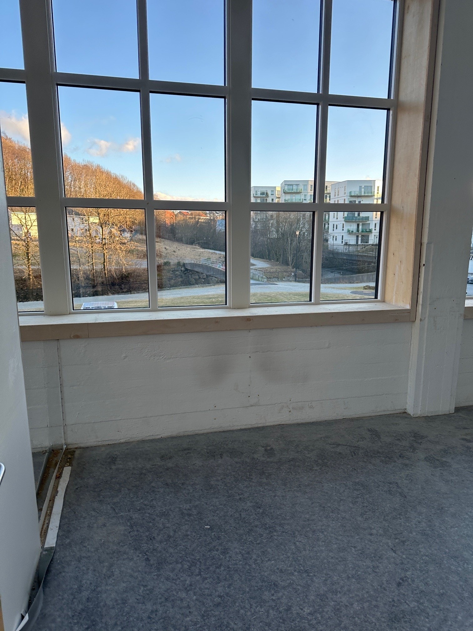 Kontorer 2 etasje, tidligere helsestasjon Galleribilde