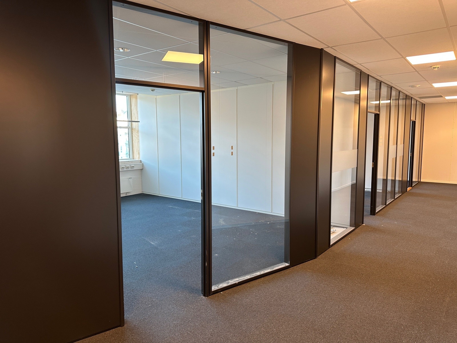 Representative kontorer 3 etasje Galleribilde