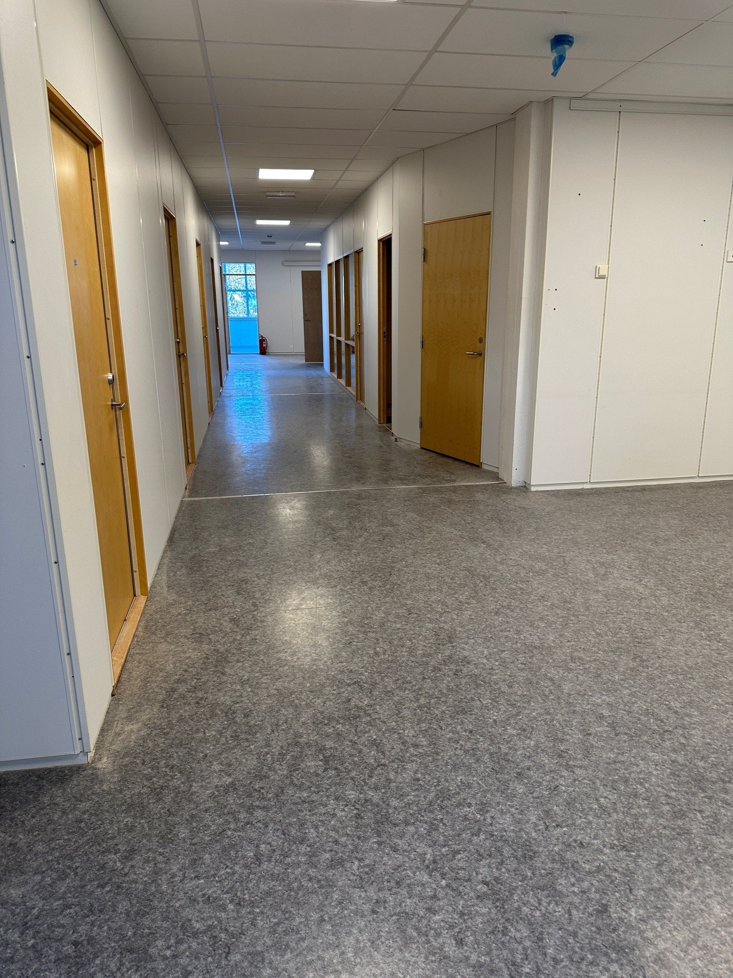 Kontorer 2 etasje, tidligere helsestasjon Galleribilde