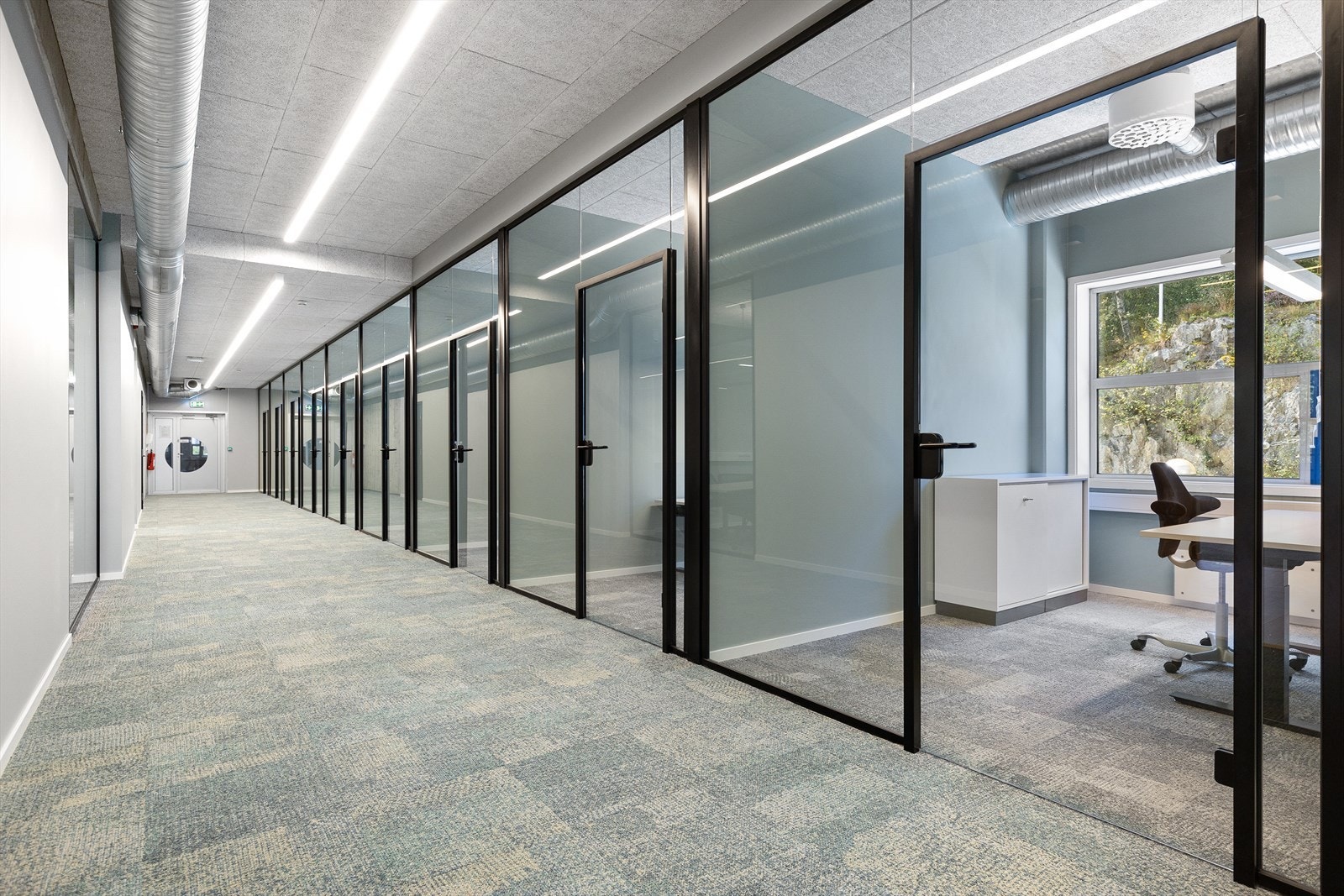 Bilder fra oppussede lokaler hos annen leietaker. Galleribilde