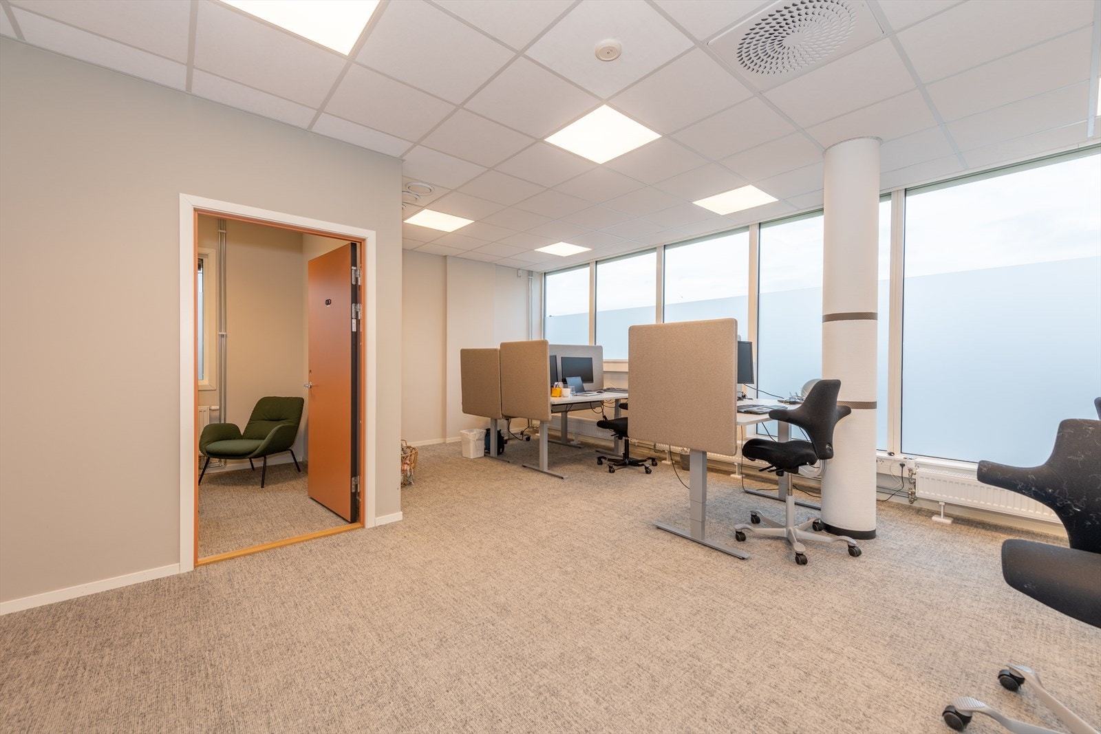 NEG-17.jpg Galleribilde