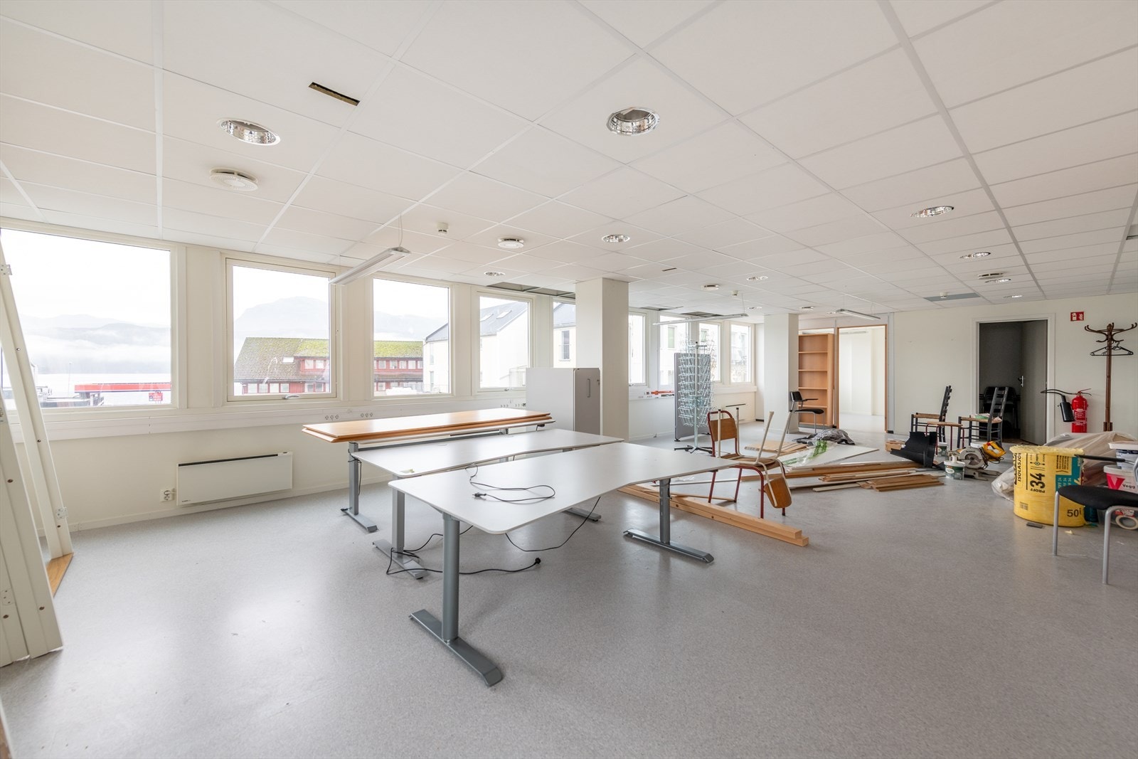 NEG-08.jpg Galleribilde