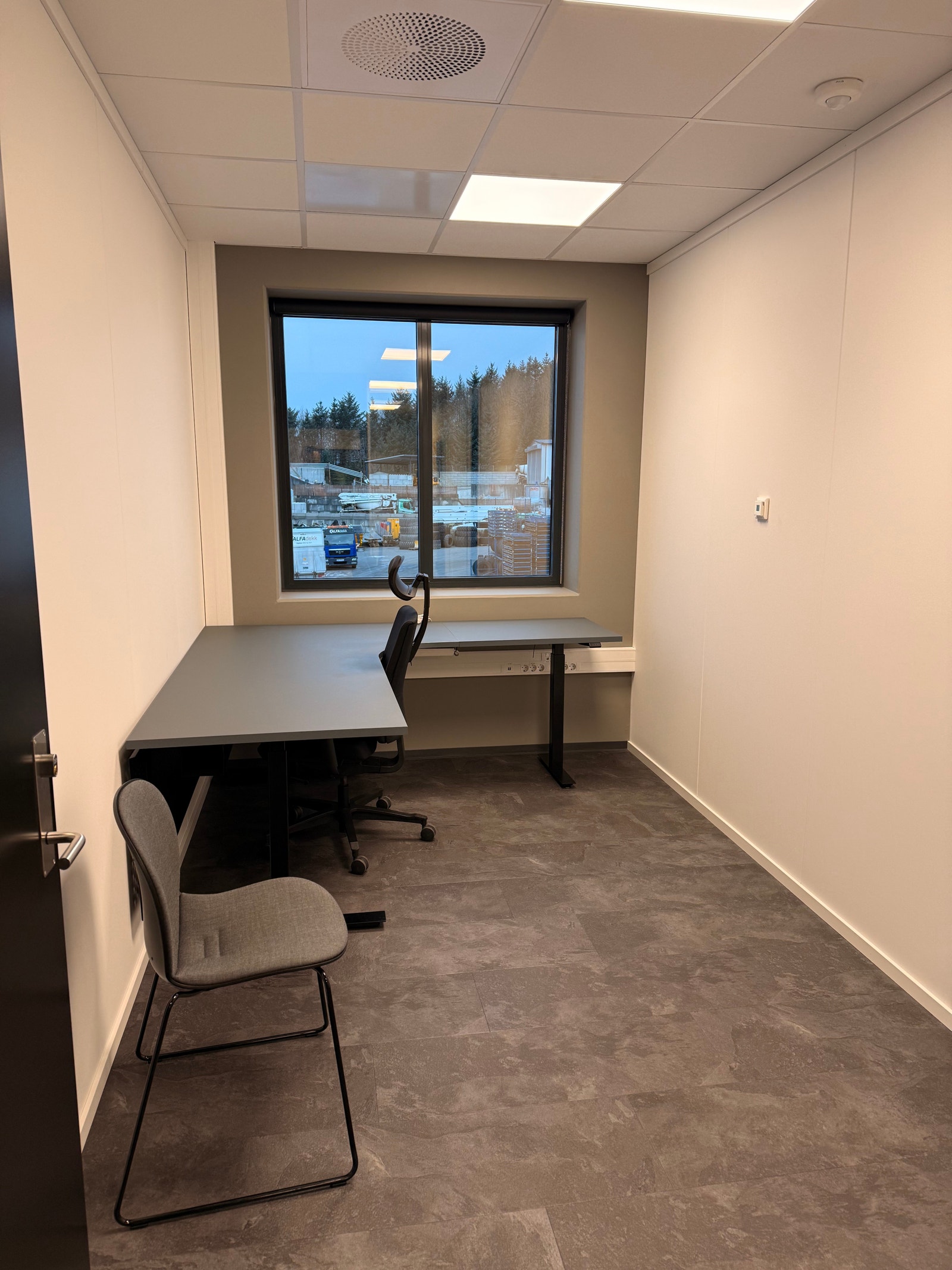 Kontor 9,6 kvm Galleribilde