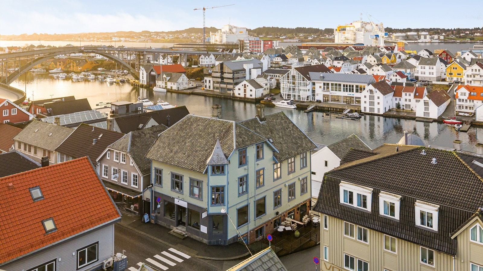 Sentral beliggenhet midt i Haugesund sentrum Galleribilde