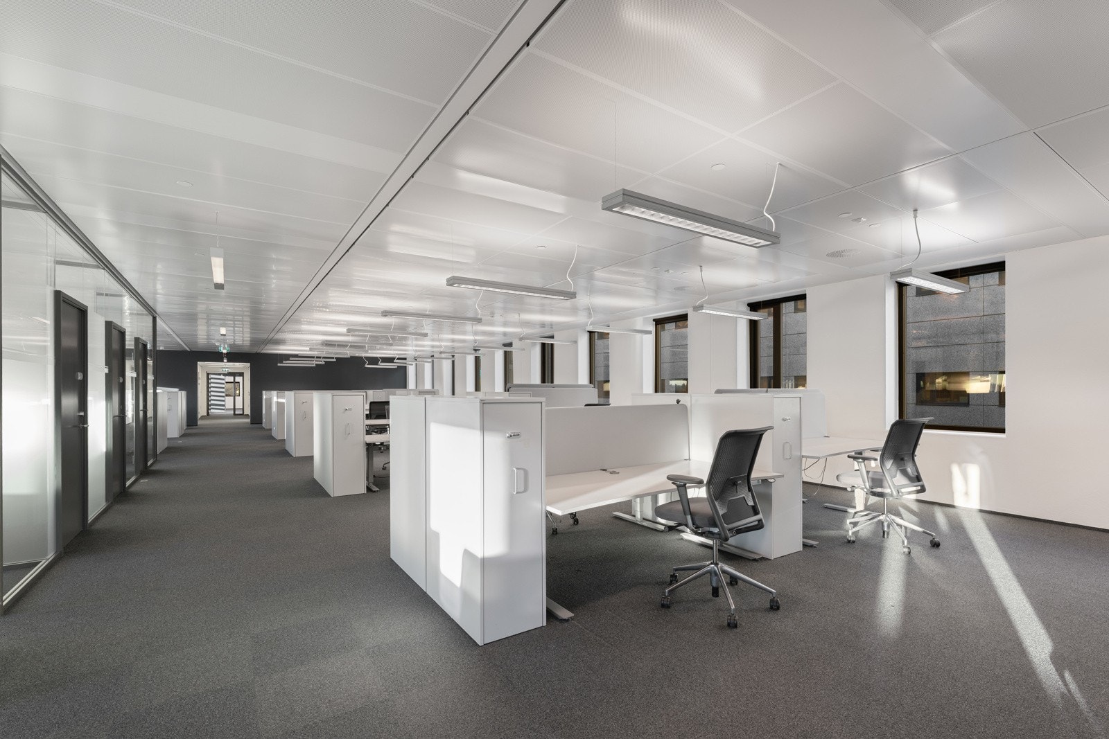 - Lokalene har gode lysforhold og en effektiv planløsning som enkelt kan tilpasses leietakers behov - Galleribilde
