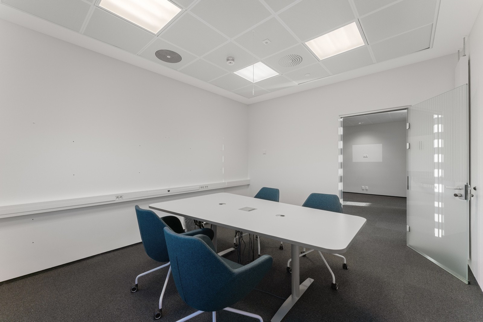 - Både åpent og lukket landskap - Galleribilde