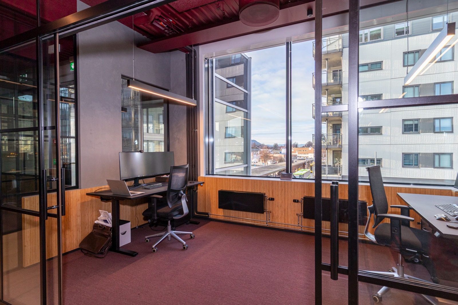 Teamrom med mulighet for avlukking mot åpent landskap Galleribilde