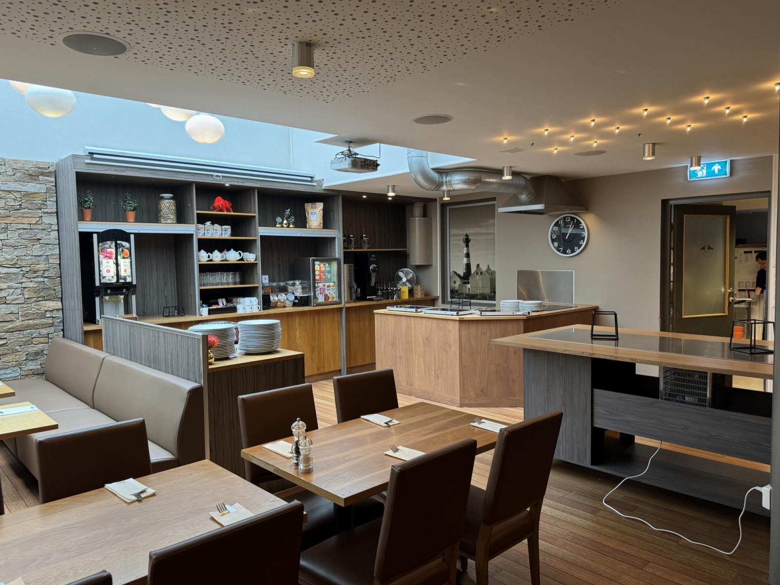 Frokostrestaurant. Galleribilde