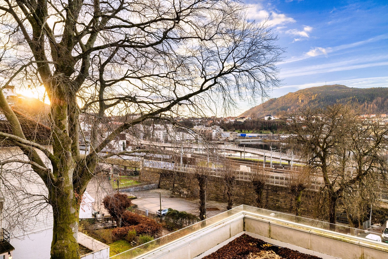 Det er fin utsikt over nærområdet og Store Lungegårdsvann. Galleribilde