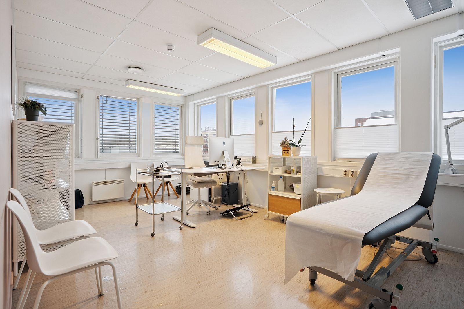 Alle behandlingsrommene har vask Galleribilde