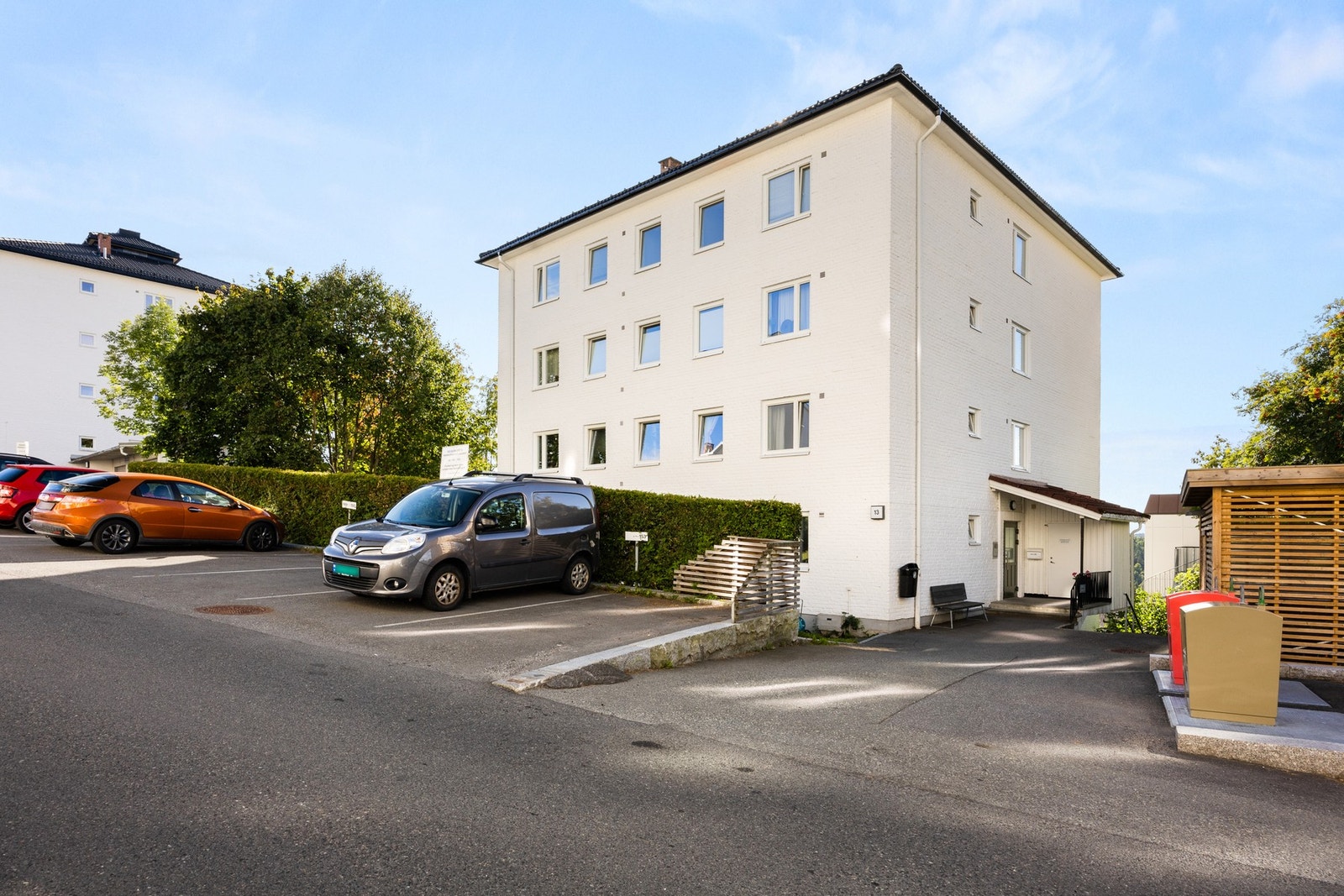 Leiligheten er en del av hyggelige Oppsal borettslag. Galleribilde