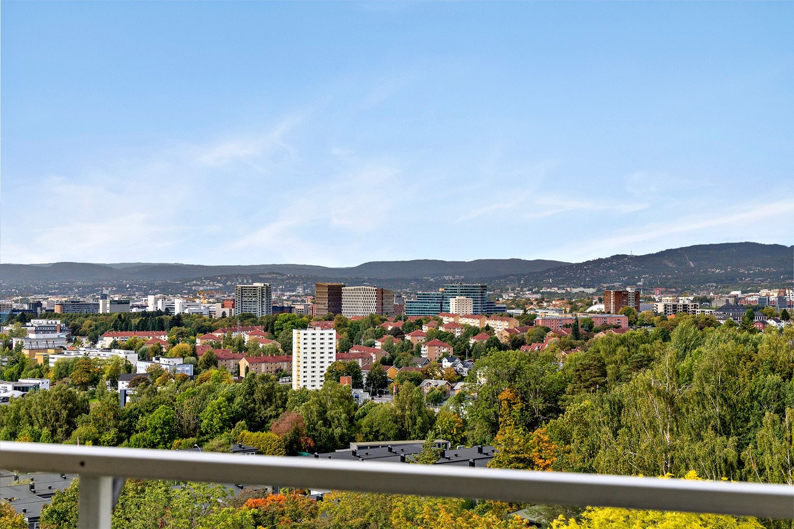 Utsikt fra balkongen Galleribilde