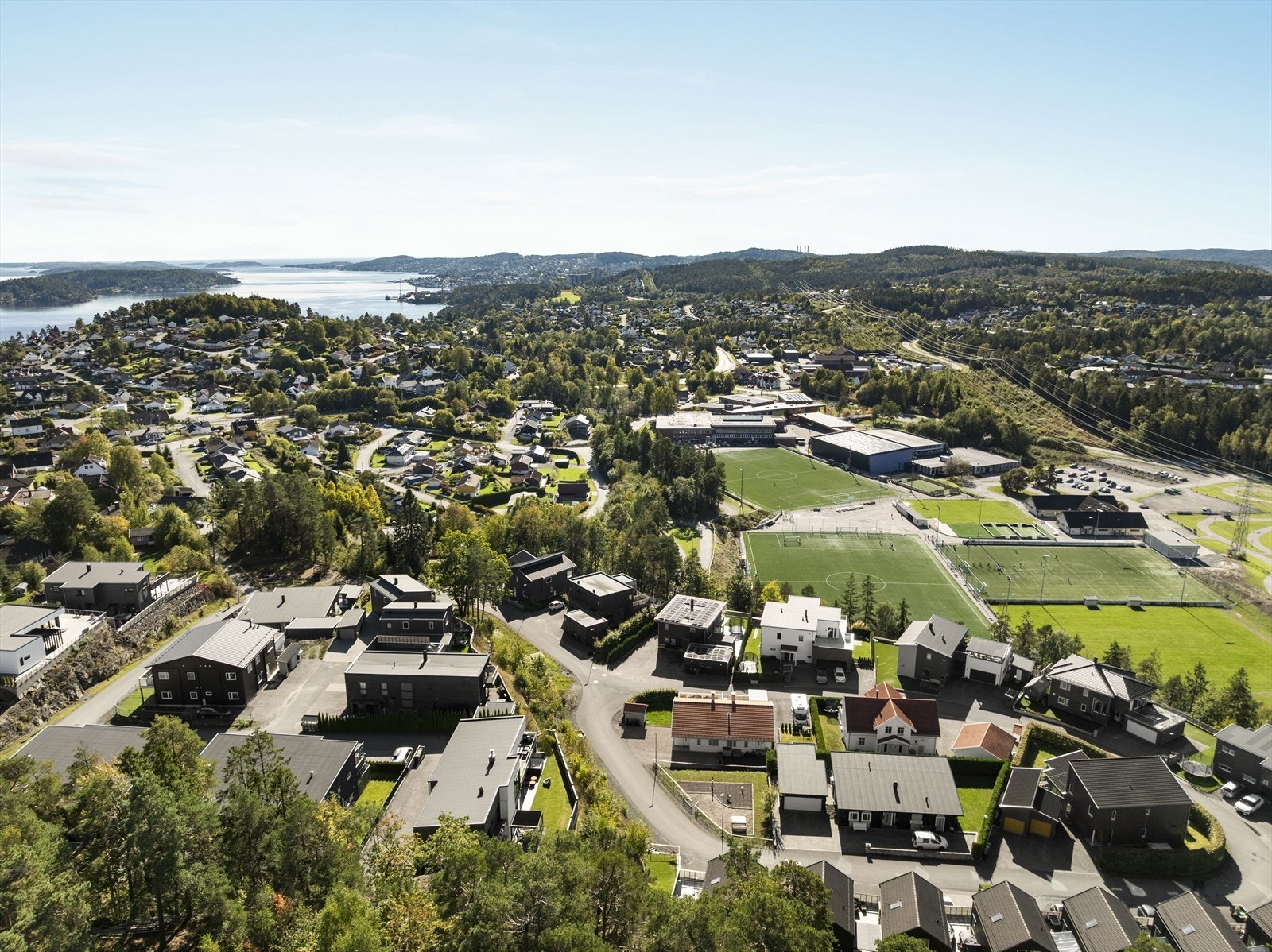 Kort vei til flott idrettsanlegg på Hei Galleribilde