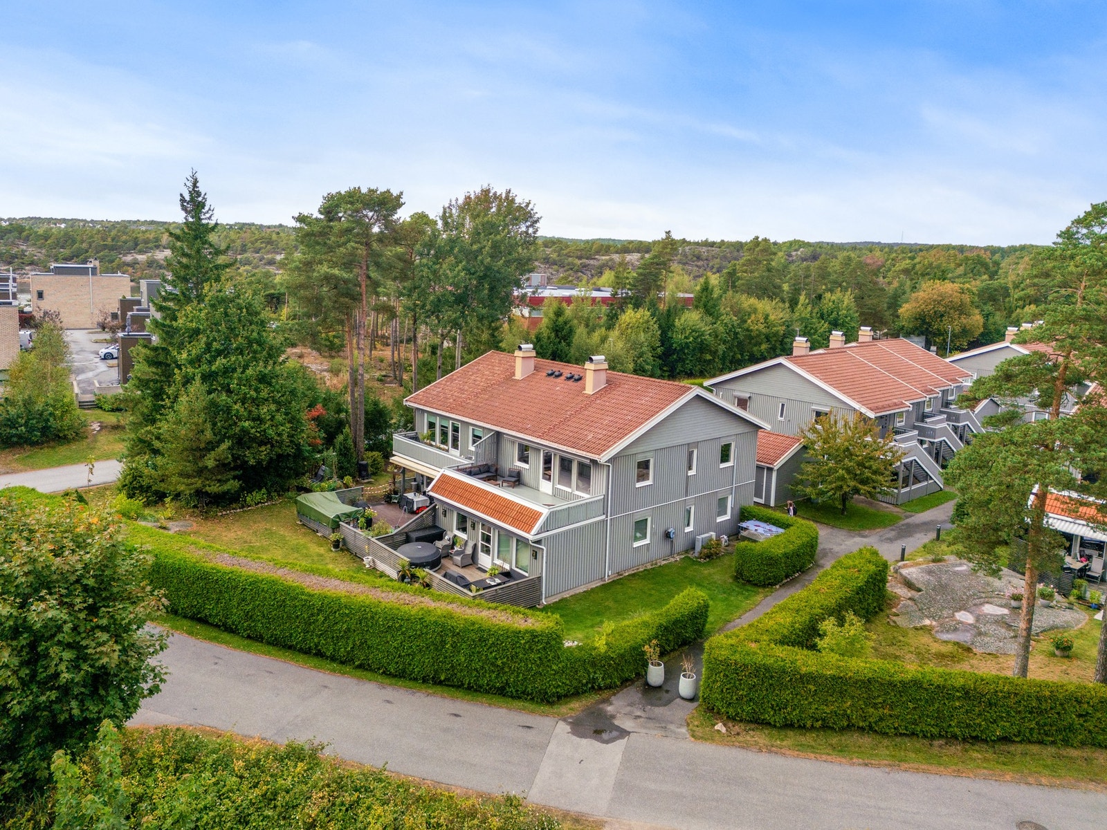 Grågåsveien befinner seg i et etablert og rolig boligområde på Langøya, som er en attraktiv del av Kråkerøy. Galleribilde