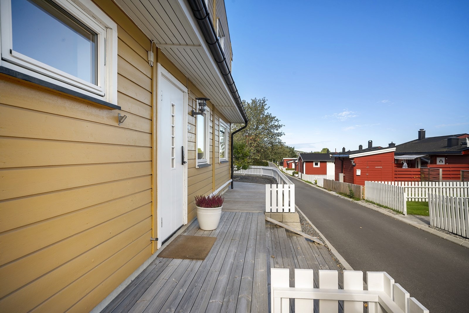 Inngangsparti til boligen. Galleribilde