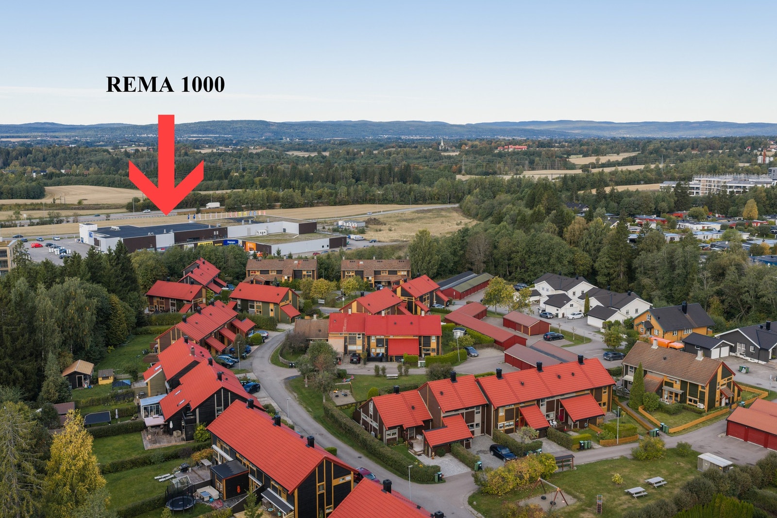 et er også gode muligheter for daglige innkjøp, blant annet ved REMA 1000 byporten. Galleribilde