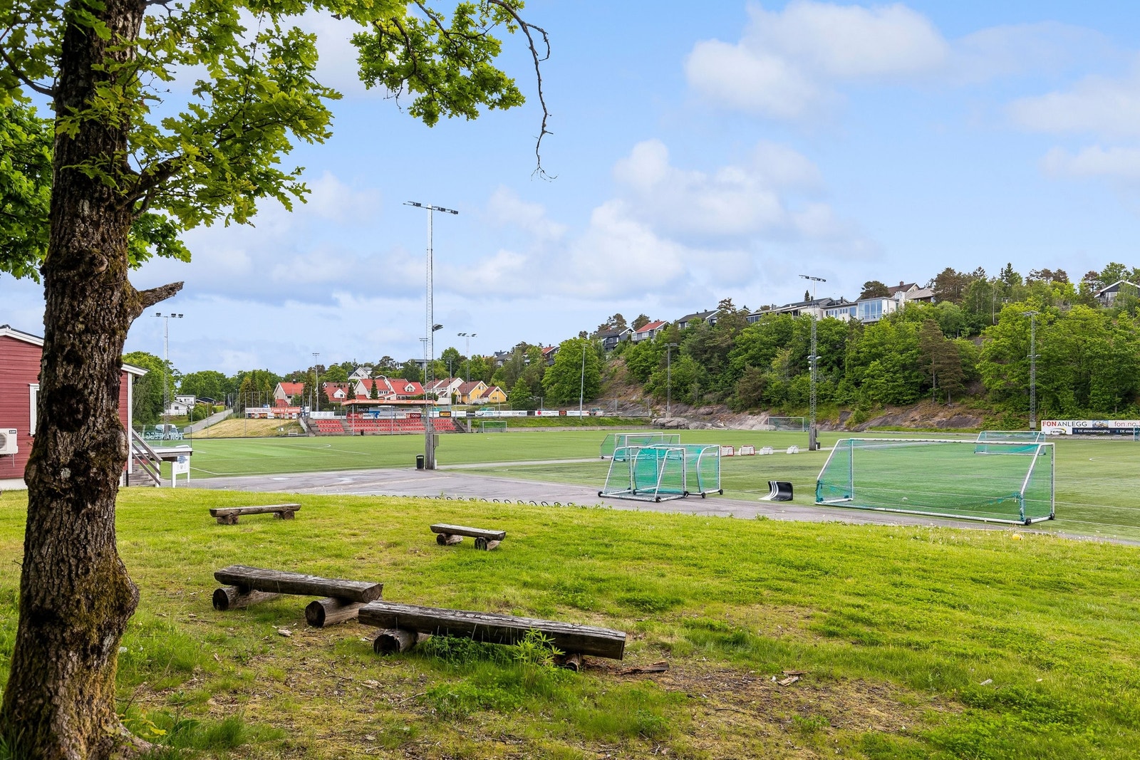 Store Bergan-banen (Virik Idrettspark) ligger et steinkast unna. Du trenger aldri mer kjøre barna til fotballtrening! Galleribilde