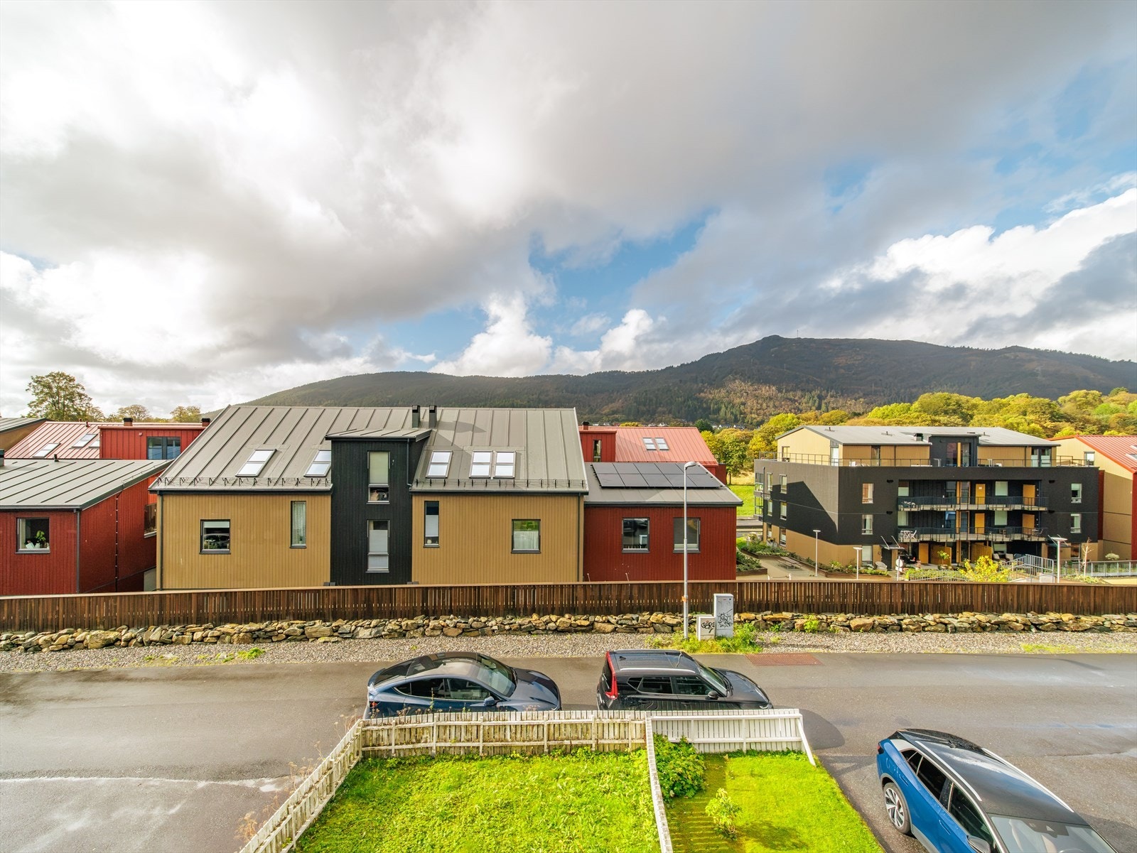 Eiendommen er vestvendt med flotte solforhold Galleribilde