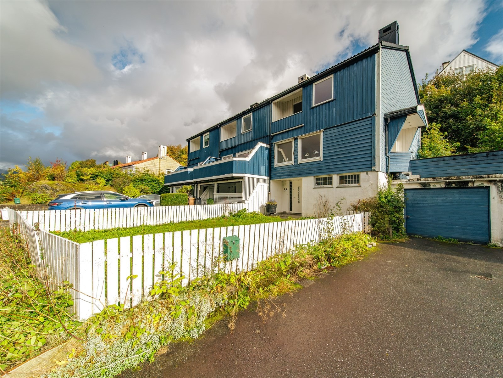 Eiendommen har en idyllisk plassering på Fantoft Galleribilde