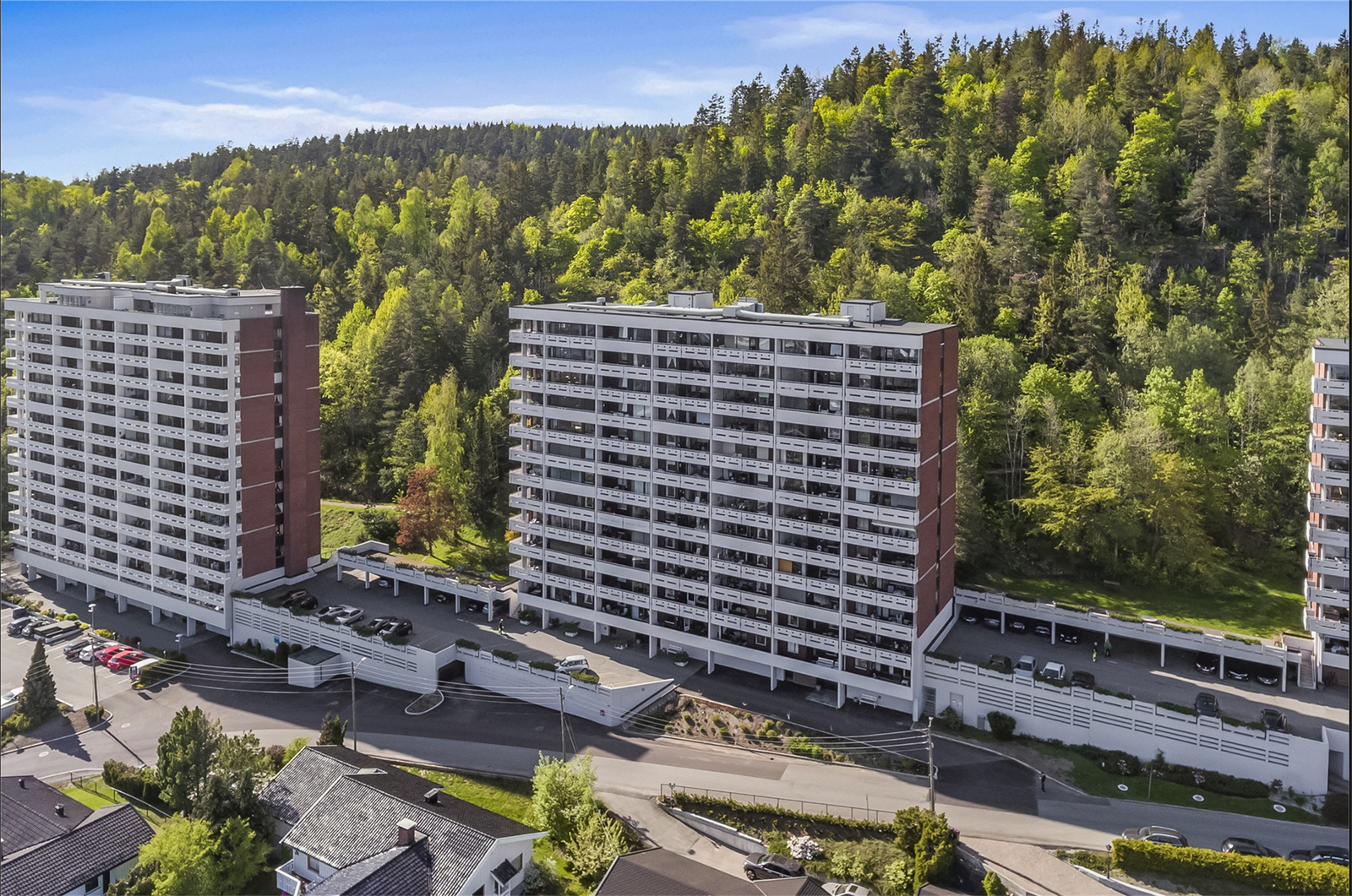 Med umiddelbar nærhet til turveier i Bragernesåsen, er dette et ideelt utgangspunkt for rekreasjon. Galleribilde