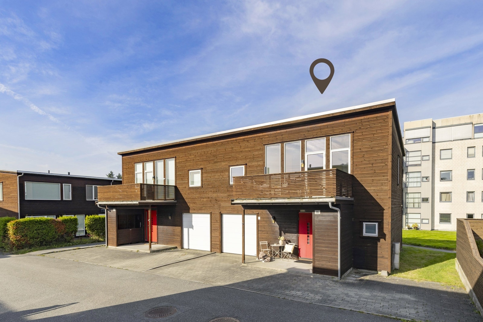 Velkommen til Glassbegerveien 95 presentert av Eiendomsmegler Zander Polderman v/Krogsveen!
Foto: Marianne Lyse Galleribilde