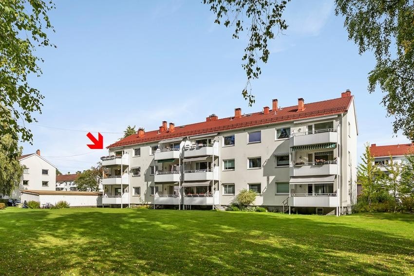 Lys og gjennomgående 3-roms selveier topp- og endeleilighet med ekstra gode lys- og solforhold! Foto: Junaid Hanif / DIAKRIT Galleribilde