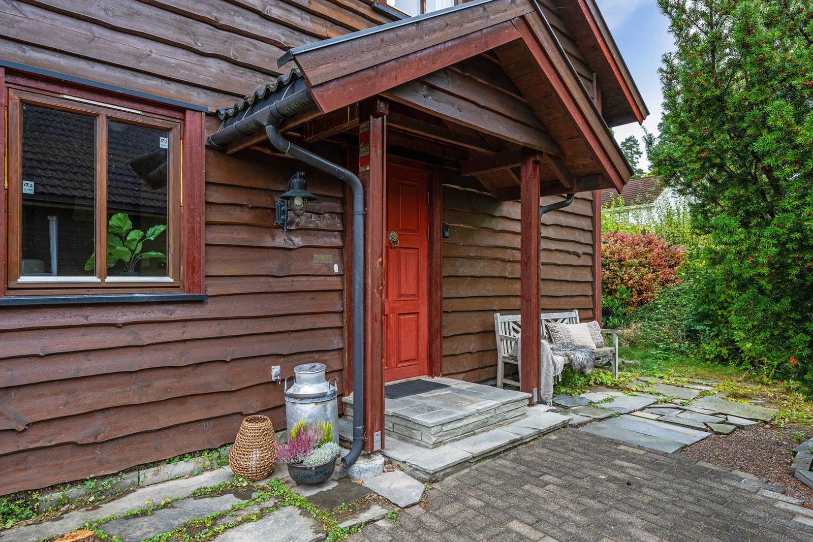 Trivelig inngangsparti. Galleribilde
