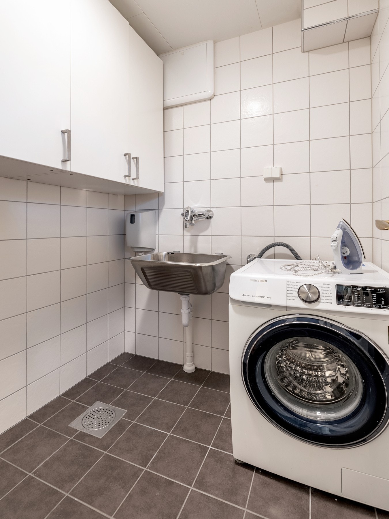Vaskerommet er både praktisk og funksjonelt. Galleribilde