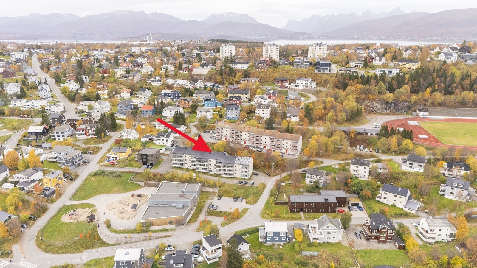 Her bor du sentralt og godt tilknyttet på Tromsøya. Galleribilde