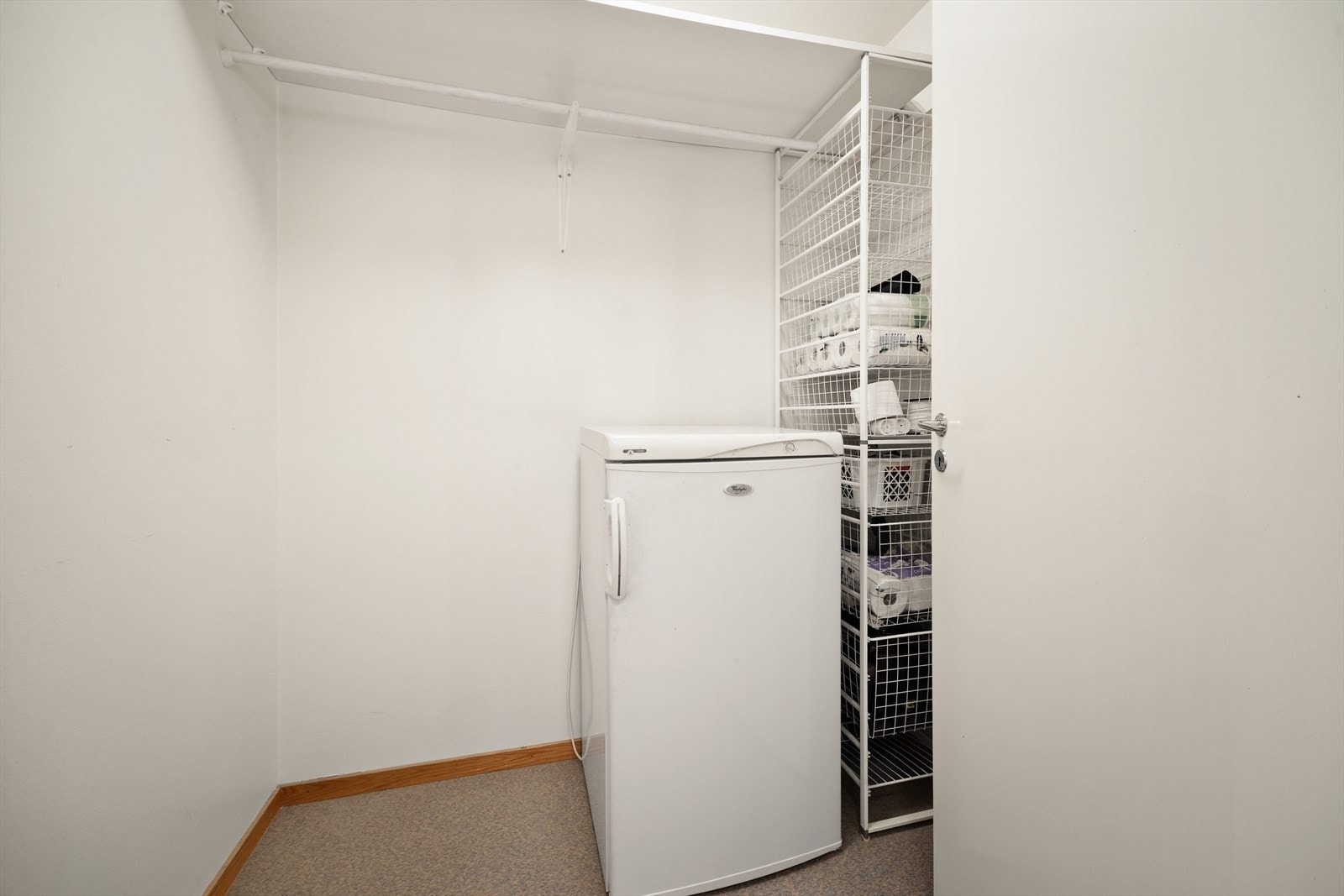 Innvendig bod. Galleribilde