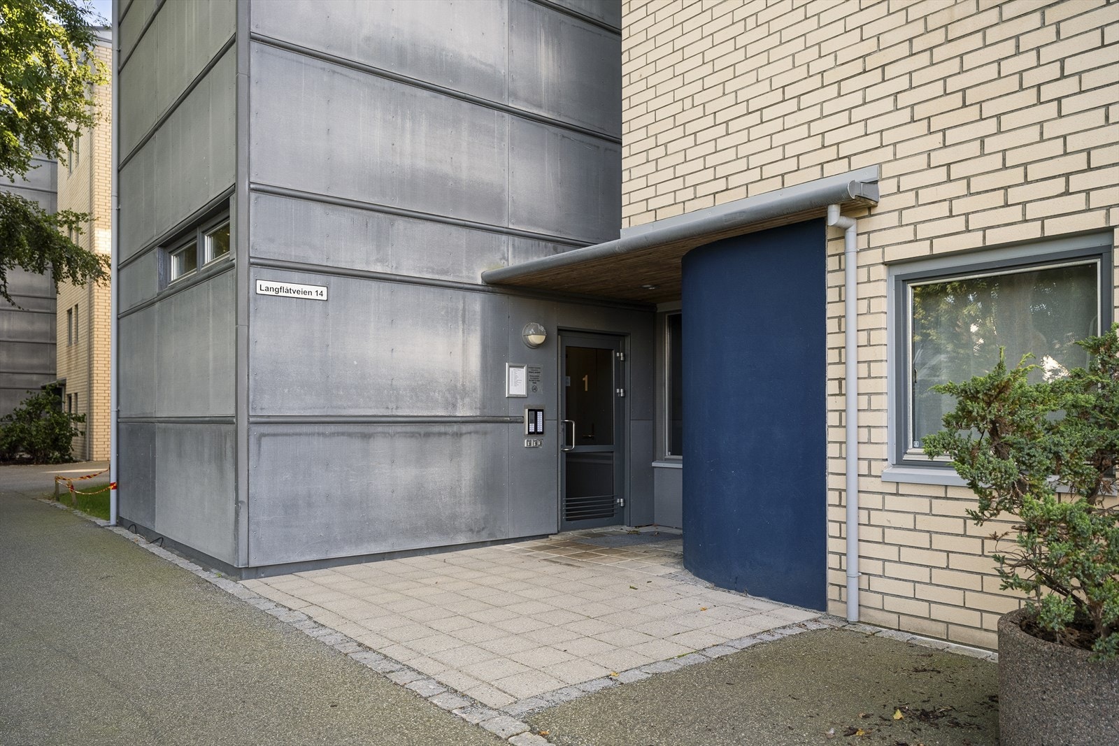 Utvendig inngangsparti. Galleribilde