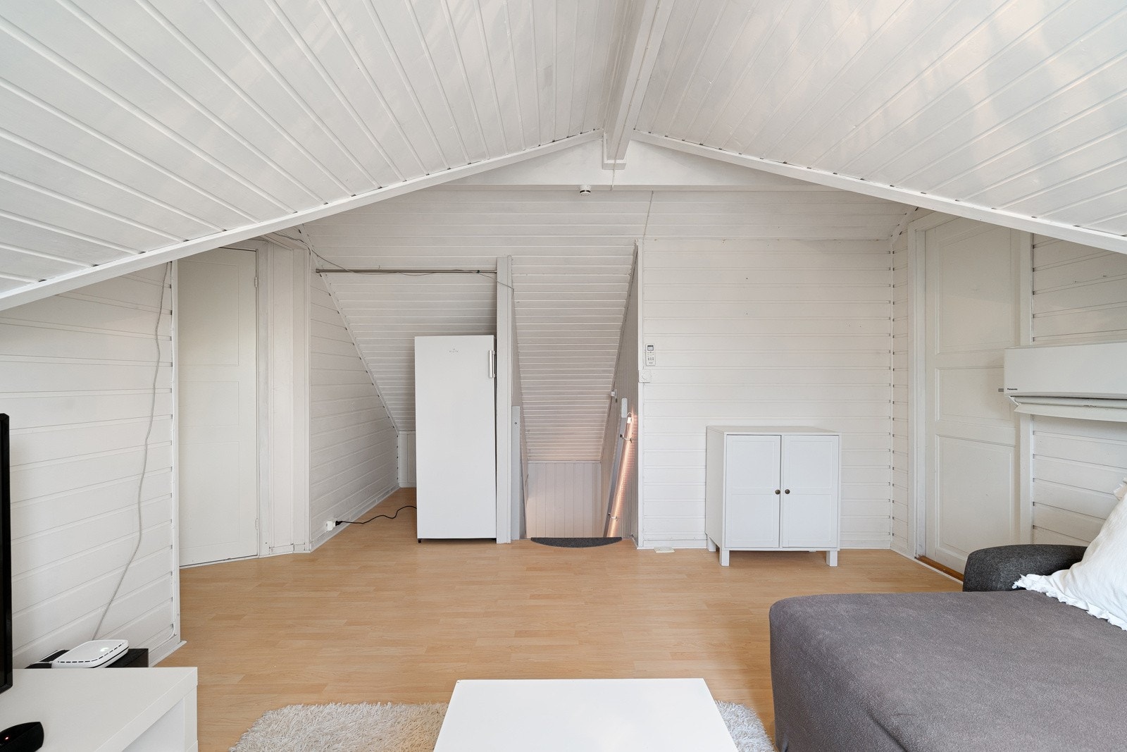 Dispinibelt rom på loft