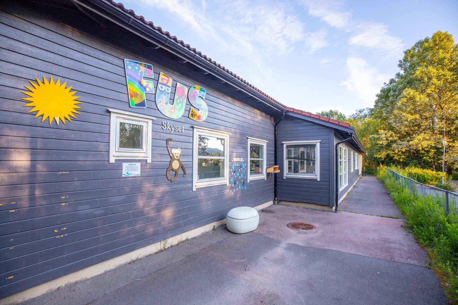 Skyset Fus Barnehage ligger i umiddelbar nærhet fra leiligheten Galleribilde