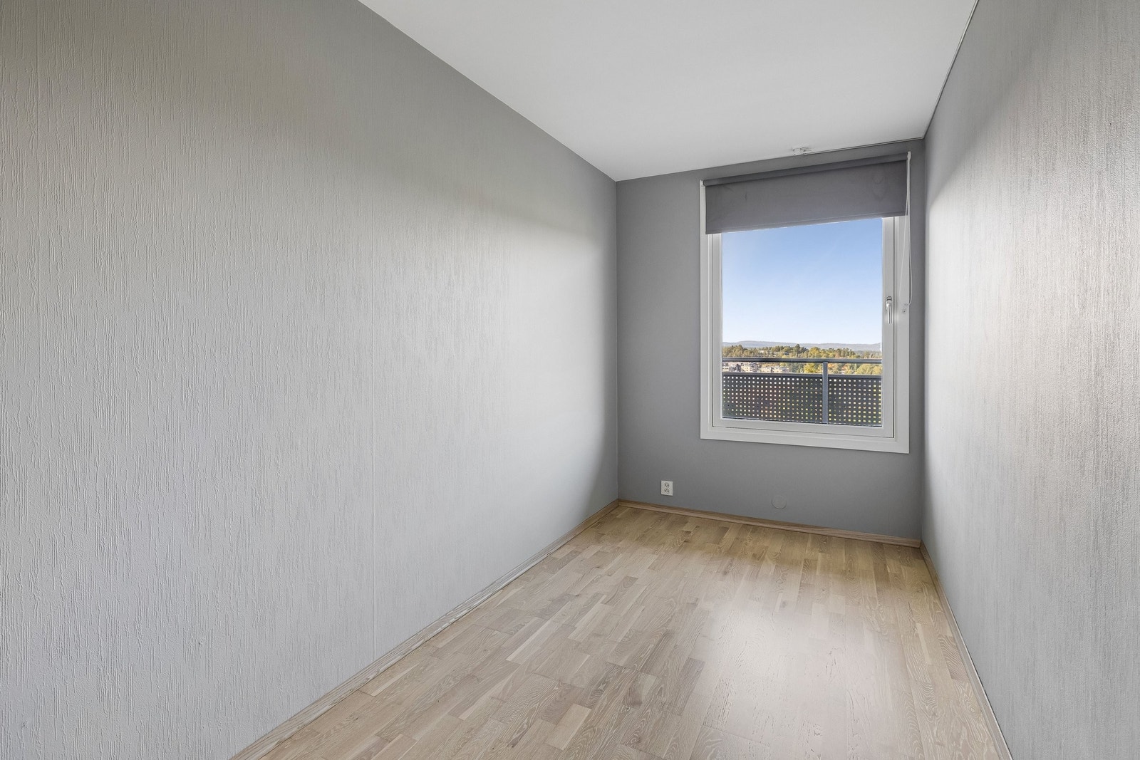 Soverom uten seng. Galleribilde
