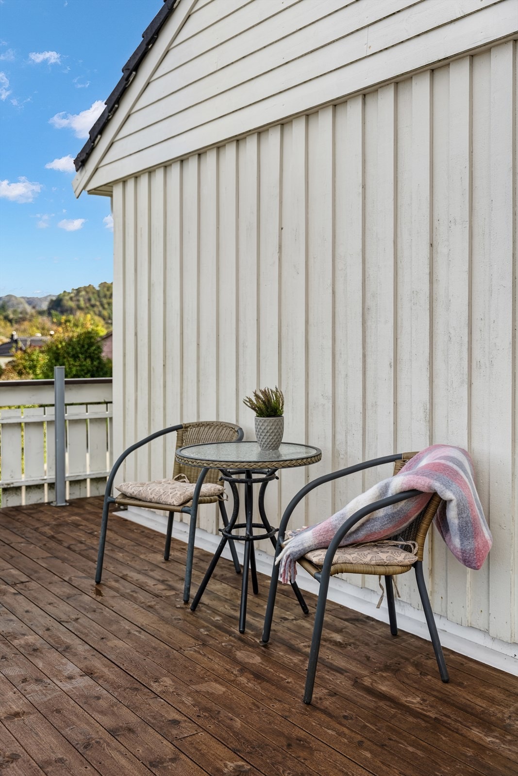Terrasse mot vest. Galleribilde