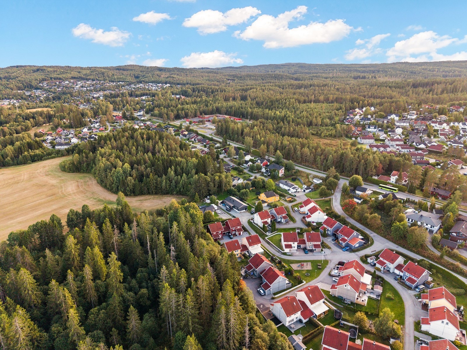 For barnefamilier er det kun 8 minutters gange til Veståsen barneskole. Galleribilde