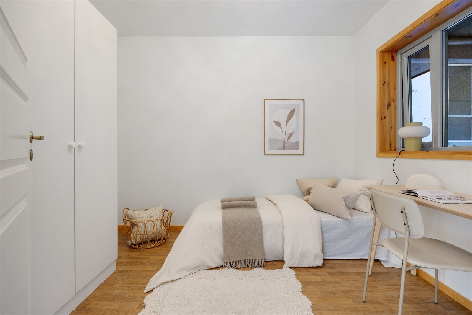 Det andre soverommet måler 7,8m². Her er god plass til å innrede etter eget ønske. Galleribilde