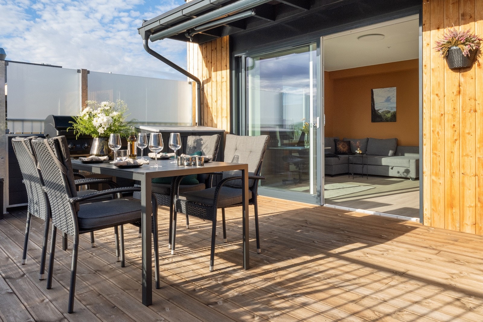 Takterrasse med skyvedør til allrommet / soverom Galleribilde