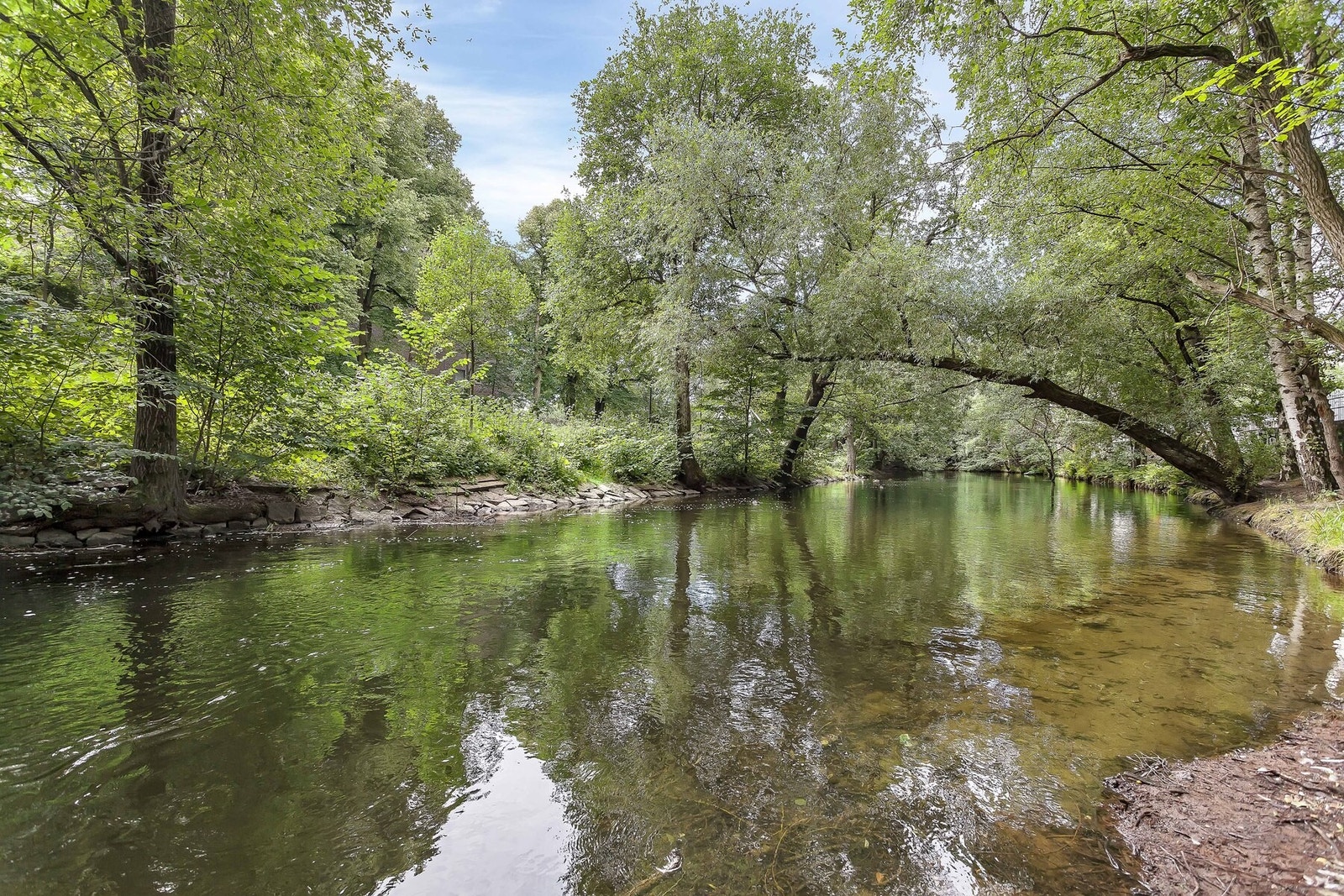 Akerselva byr på flotte tur- og rekreasjonsmuligheter året rundt, med gang- og sykkelstier som strekker seg gjennom store deler av Oslo. Galleribilde
