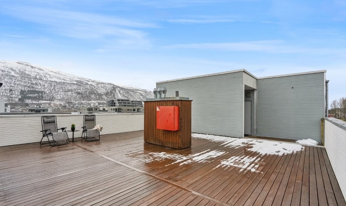 Felles takterrasse, perfekt for å nyte fine sommerdager. Galleribilde