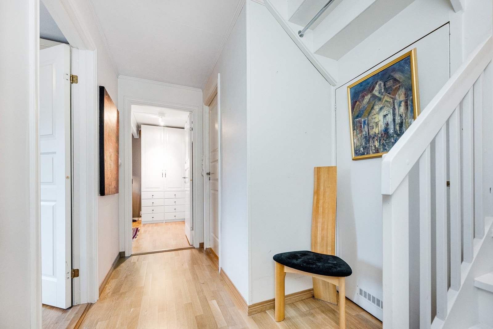 I denne etasjen er det to soverom, ett bad og en bod Galleribilde