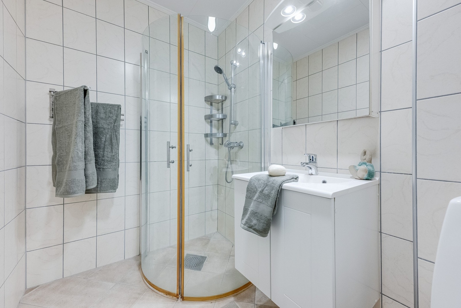 Badet er på 4,6 kvm Galleribilde