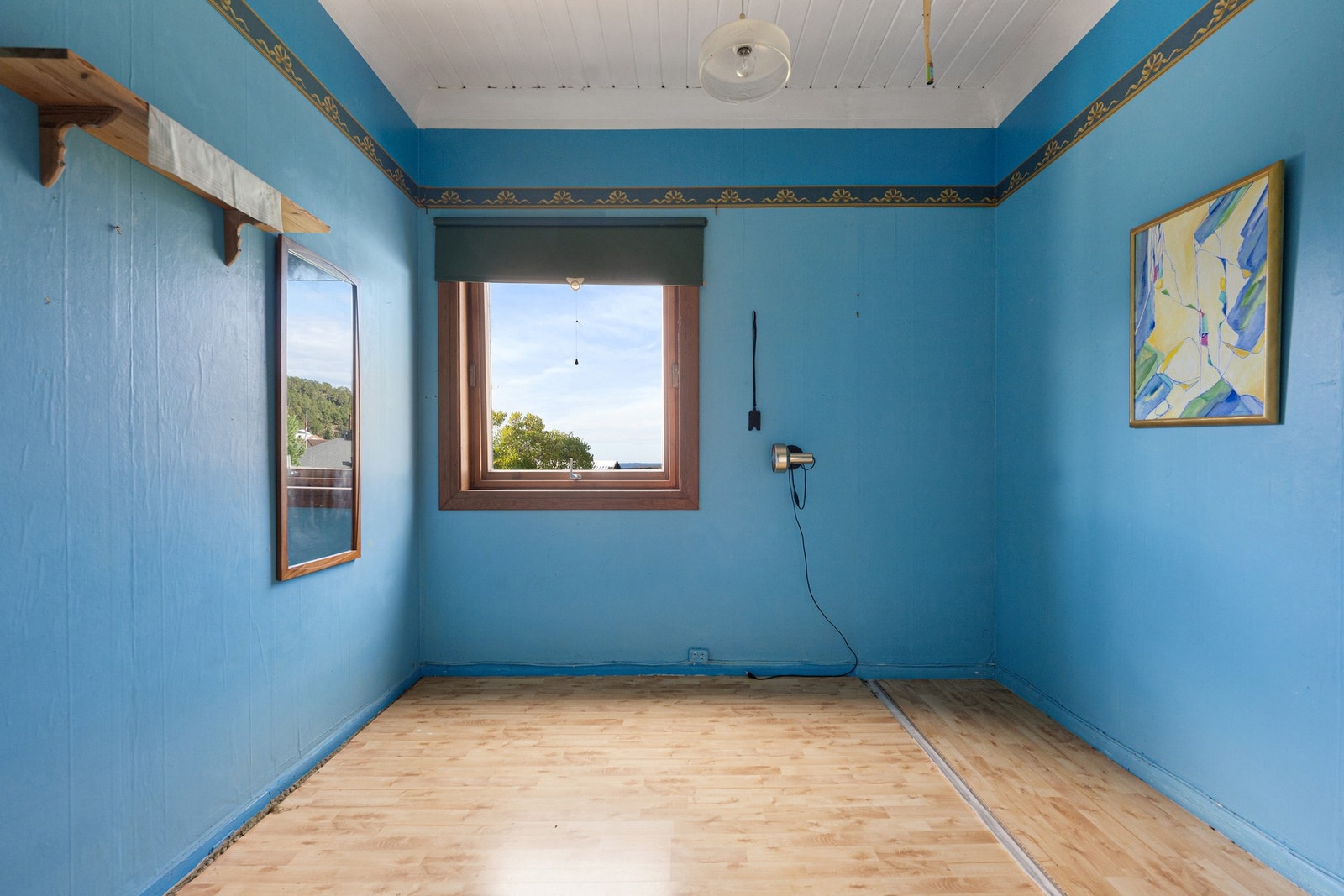 Ekstra rom med flere bruksmuligheter - fint som soverom, kontor eller oppholdsrom. Galleribilde